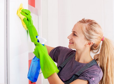 Dumpster rental pricing explained with a clear free quote policy
